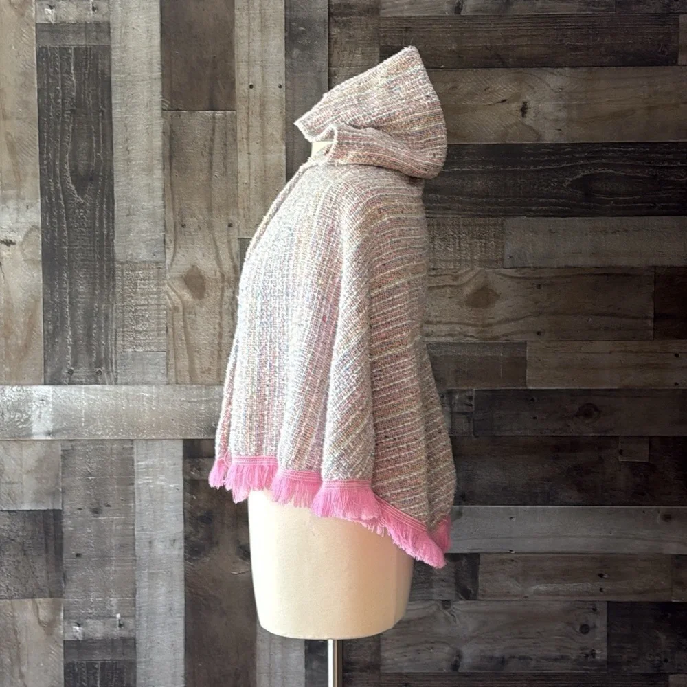 Pastel rainbow knit hooded poncho pink fringe girls OS girlhoodcore winter